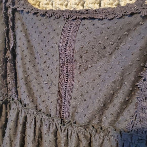 Eyeshadow womans grey Swiss dot tank top with ruffle sleeves - Picture 3 of 8